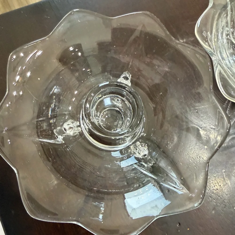 Vintage Art Glass 3-Toed Candle Holder with flower-like scalloped edge.